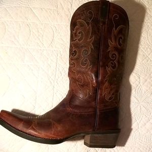 Ariat never worn cowboy boots